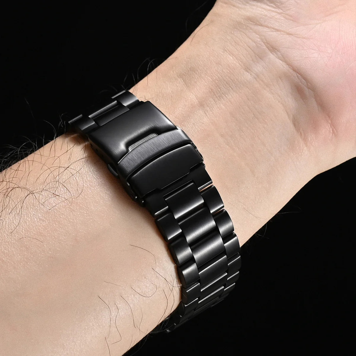 Rugged-style Titanium Band